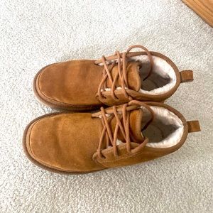 Brown women’s uggs